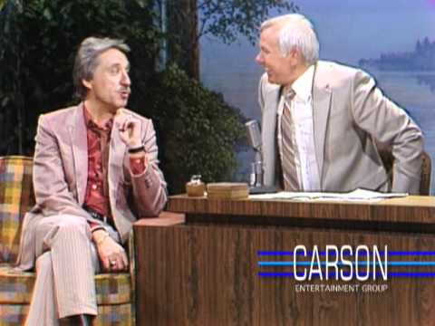 Johnny Carson & Doc Severinsen Talk Thanksgiving Plans on Johnny Carson's Tonight Show - 1979 episode artwork
