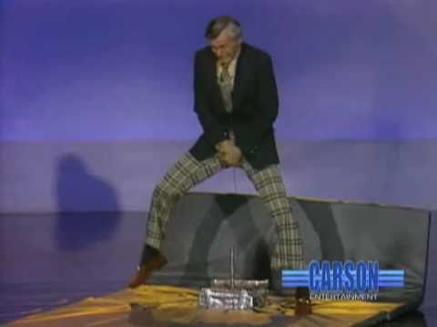 Putt Mossman Pitches Horseshoes Through Johnny Carson's Legs on "The Tonight Show" - 1973 episode artwork