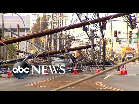 Thousands left without power in Seattle area episode artwork