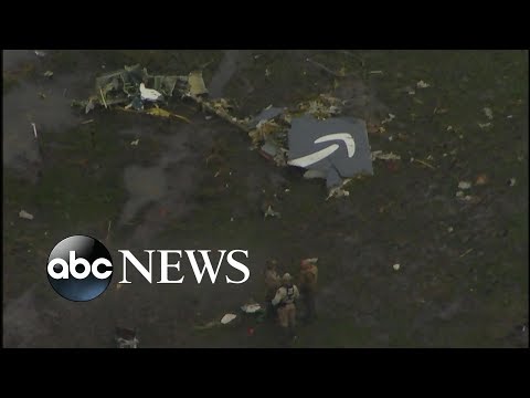 Cargo jet crashes in Texas episode artwork