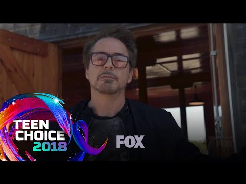 The Panda Ambushes Robert Downey Jr. | TEEN CHOICE episode artwork