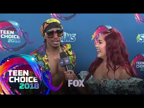 Nick Cannon Brings His Best Outfit To Host The Show | TEEN CHOICE episode artwork