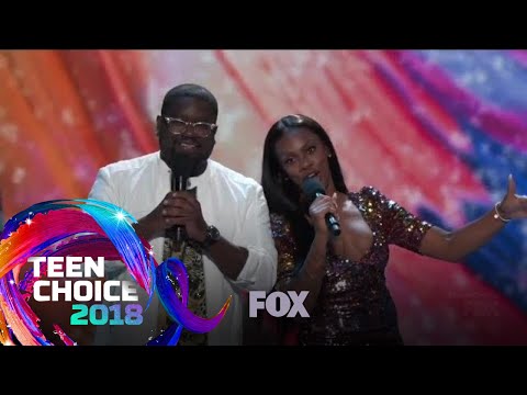 Lil Rel & Jess Hilarious Reveal How You Can Win An Award | TEEN CHOICE episode artwork