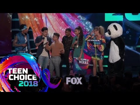 The Panda Ambushes The Cast Of On My Block | TEEN CHOICE episode artwork