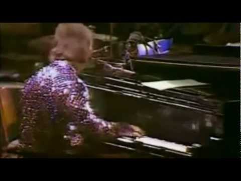 Rocket Man - Elton John (HD) episode artwork