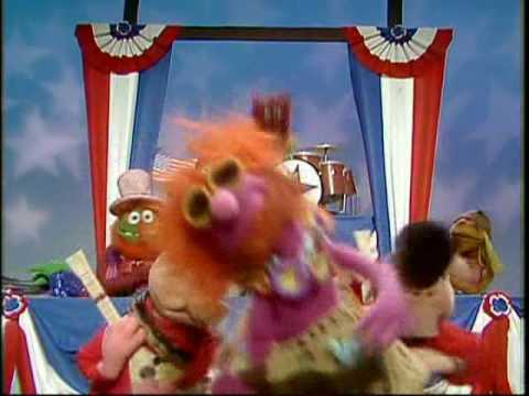 Electric Mayhem-America (kind of) episode artwork