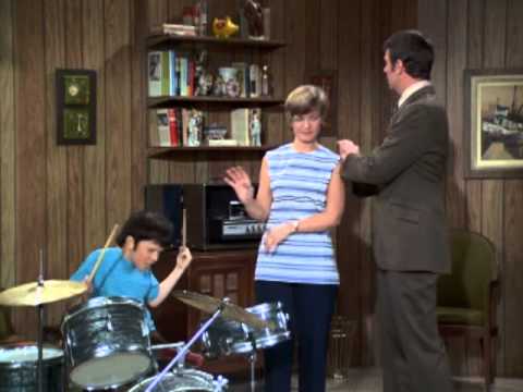 The Brady Bunch - Need More Practicing episode artwork