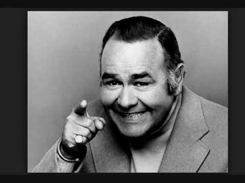 Jonathan Winters - Uncle Willie's Xmas   Gay vs Fireman episode artwork
