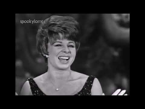 Eydie Gorme - Make the World Go Away and I Walk the Line and MUD episode artwork