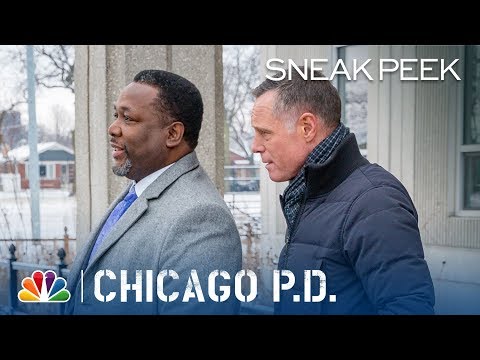 Season 6, Episode 17: Ray Price and Voight Are in the Line of Fire - Chicago PD (Sneak Peek)