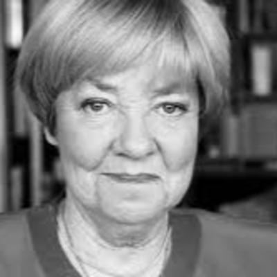 María Elena Walsh - La eñe también es gente.