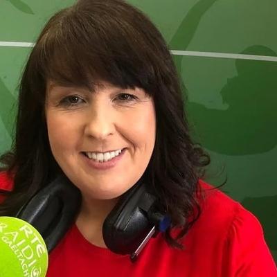 Maighréad Uí Annluain ó Sheomra na Nuachta.