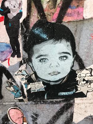 #DiePodcastin brettert durch Welt: Isabel Rohner & Regula Staempfli über Kopftücher an deutschen Schulen, Siegerjournalismus, Islam-Woche an der Universität Kiel & Frauendemos für die Taliban.