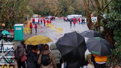 48 de las 111 personas que se encontraba en el antiguo colegio de Martutene han pasado la noche en La Sirena