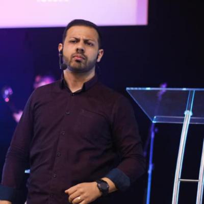 Pr. Hismael Vasconcelos - Crescimento Pr. Hismael Vasconcelos - Crescimento