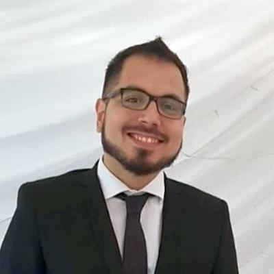 Momento millennial: Emmanuel Cascallares, full políglota.
