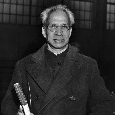 Radhakrishnan's Vision: A Path to Global Unity
