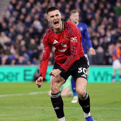 Manchester United's UCL hunt well and truly ON after Everton win! Manchester United's UCL hunt well and truly ON after Everton win!