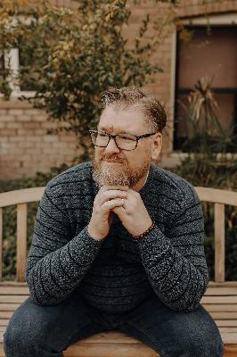 Poema S10 017 | Chris Morris's Lessons on Suicide & Depression from a Psych Ward