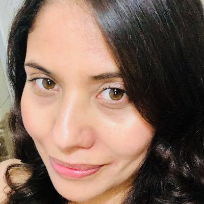 "Never stop dreaming," Maria says. About Education for herself and her kids, the power of mentorship and support, and how technology helps in her language learning.