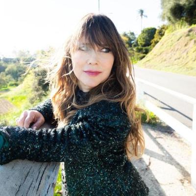 Rock ‘n Roll Ghost S14 E02 - musician Louise Post (solo / Veruca Salt) Rock ‘n Roll Ghost S14 E02 - musician Louise Post (solo / Veruca Salt)