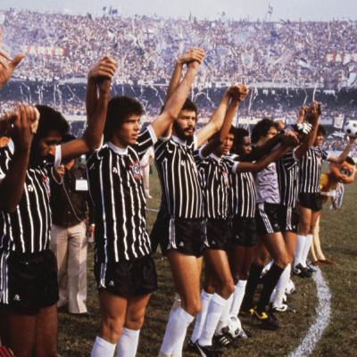 Corinthians 3x1 São Paulo - final do Paulista de 1982 - segundo tempo #5