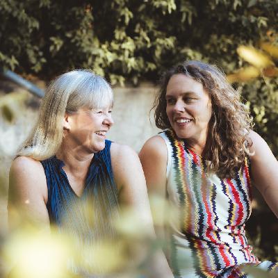 Two Jobs, One Life: The Rise of Moonlighting for Women at Work Two Jobs, One Life: The Rise of Moonlighting for Women at Work