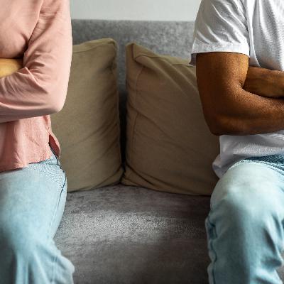 Cuando romper no implica separarse: la crisis de vivienda obliga a miles de parejas a seguir conviviendo tras la ruptura Cuando romper no implica separarse: la crisis de vivienda obliga a miles de parejas a seguir conviviendo tras la ruptura