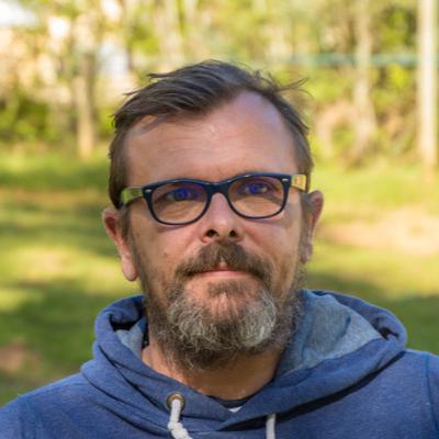 Episode 14: entretien avec Vincent Dattée, le fondateur de Anima-care, un centre de ressources, pour les familles et les vétérinaires, sur la fin de vie des animaux de compagnie