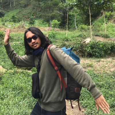 BEDAH TRILOGI CINTA RIZKY FEBIAN