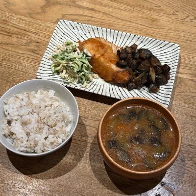 眠い日のピアノ練習