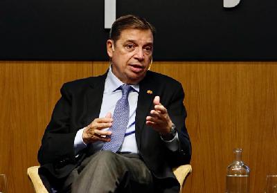 Luis Planas: "No conozco un negocio que pueda funcionar sobre la base de 27 días de actividad"