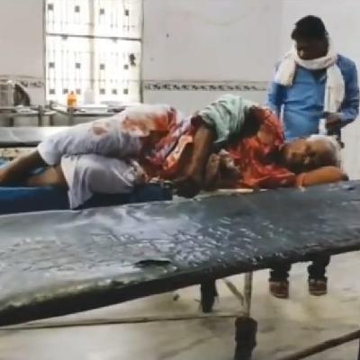 गोपालगंज:- थावे स्टैंड के समीप ट्रक की चपेट में आने से बाइक सवार पति पत्नी हुवे घायल