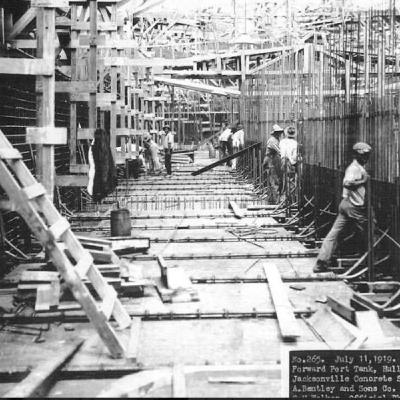 S8 Ep164: K-Shaped Economy: AI Threatens White-Collar Employment — Chris Riegel — Riegel reports that Black Fridayretail activity generated high shopper traffic, though aggregate spending totals remain unclear pending complete data aggregation. Riegel warns of inte