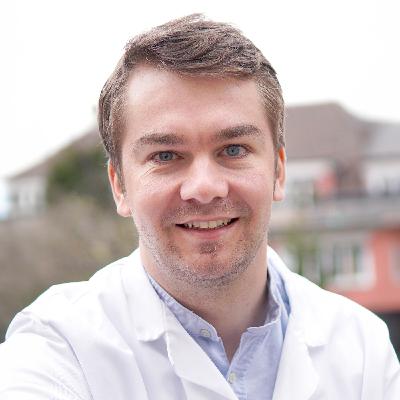 Der analoge und digitale Hautarzt | Christian Greis