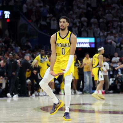 Round 2 Playoff Picks, Spida or Hali, WNBA Preseason, And More ! | Episode 8