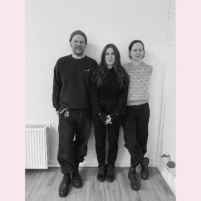 Signal #30 Siin ja seal: Mõtete koreograafia - Alissa Šnaider, Taavet Jansen, Liis Vares
