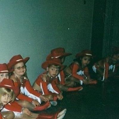 She's a Stand In She's a Stand In