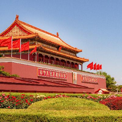 国庆特别节目-英语美文-天安门升旗，为何能让人热泪盈眶？