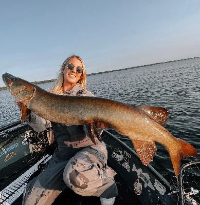 335 - Muskie Acoustic Telemetry, Expert Knowledge Holders and the Power of Putting Yourself Out There with Erin Wilson