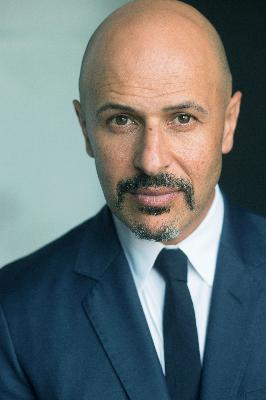 Iran Chat: Interview with comedian Maz Jobrani