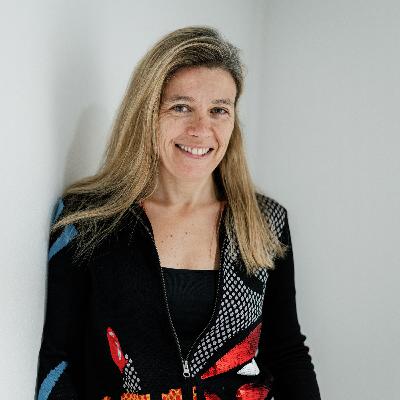 Dores latejantes, sensibilidade à luz e visão enevoada. É assim que começa uma crise de enxaquecas, mas é possível evitá-las? As soluções da especialista Raquel Gil Gouveia