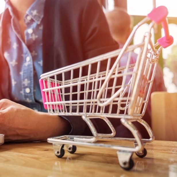 5 STEPS TO BUILD AN AMAZING ECOMMERCE STORE 5 STEPS TO BUILD AN AMAZING ECOMMERCE STORE