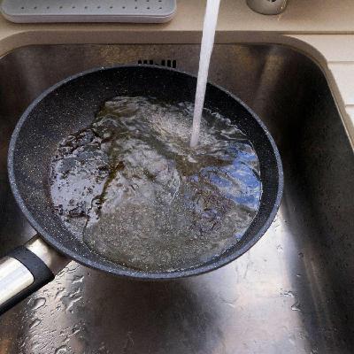 The do’s and don’t of  home liquids disposal The do’s and don’t of  home liquids disposal