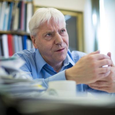 #358 – Kaffispjall – Ragnar Árnason ræðir um hvort Íslandi sé betur borgið innan eða utan ESB #358 – Kaffispjall – Ragnar Árnason ræðir um hvort Íslandi sé betur borgið innan eða utan ESB