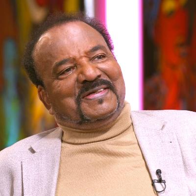 Bonga: “Nós, africanos, celebramos tudo. Quando morrer, porque não celebrar? Cantem as minhas músicas, as músicas do cantor da alegria”