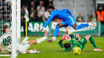 Iturralde González responde al director del VAR: "La voluntariedad en la regla 12 se quitó hace 15 años"