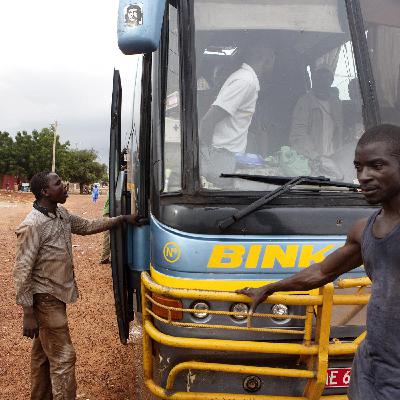 RTSreligion - Au Mali, les djihadistes exigent le voile dans les transports RTSreligion - Au Mali, les djihadistes exigent le voile dans les transports