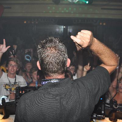 JAYDEE VS MIKE RUFF CUT LLOYD LIVE @GLASSHOUSE WAY BACK IN THE DAY OLD SKOOL AT ITS BEST! JAYDEE VS MIKE RUFF CUT LLOYD LIVE @GLASSHOUSE WAY BACK IN THE DAY OLD SKOOL AT ITS BEST!