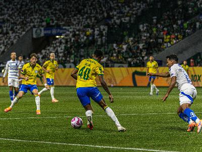 Palmeiras empata com o Cruzeiro, mas abre um ponto de vantagem na liderança Palmeiras empata com o Cruzeiro, mas abre um ponto de vantagem na liderança